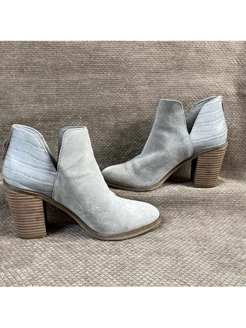 DV8 Dolce Vita Shai Women’s size 7 Grey Suede & Mixed Material Heeled Bootie EUC - Picture 6 of 16